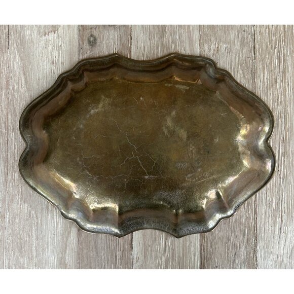 Vintage Cast Brass Bowl Scalloped Edge Oval 13” x 9” - Picture 3 of 4